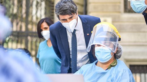 Herramientas analíticas contra la pandemia desarrolladas en Chile entre los finalistas de importante premio internacional