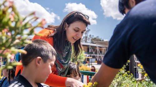 Ministra de Ciencia recorre la “Fiesta Ciudadana por el Agua” en La Pintana