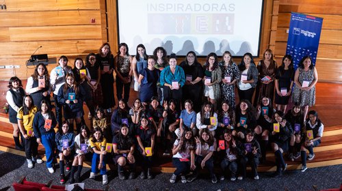 Por más mujeres en STEM: Ministerio de Ciencia lanzó nueva serie de cuadernillos con biografías de investigadoras chilenas