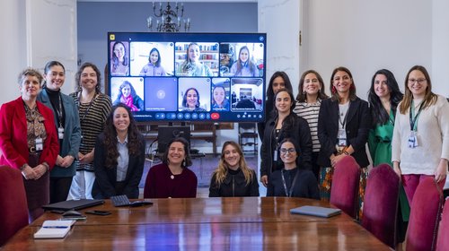 Ministerio de Ciencia impulsa la primera mesa de mujeres en startups de tecnología