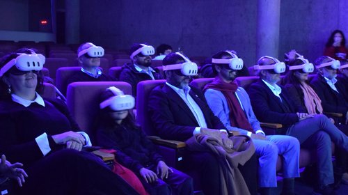 Experiencia Cósmica Inmersiva: PUCV inaugura viaje por el Universo a través de Realidad Virtual