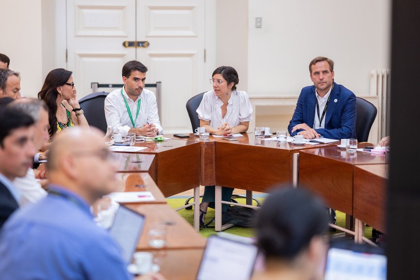 Ministra de Ciencia presenta avances de Agenda de Tecnologías Emergentes a gremios